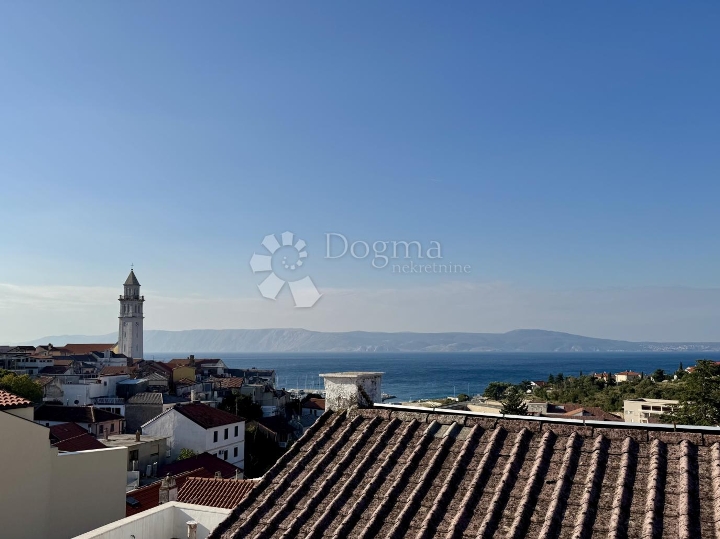 Novi Vinodolski - adaptiran stan 57 m² - pogled na more