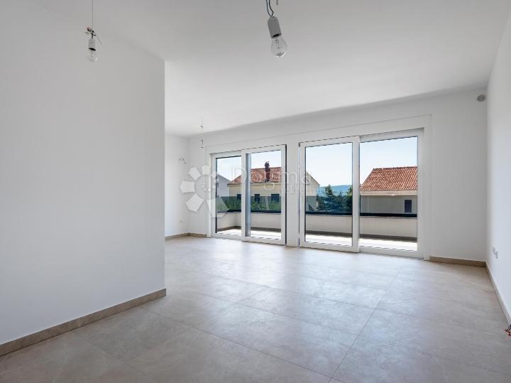 Luksuzni APP u novogradnji 152 m2 s bazenom i okućnicom 180 m2