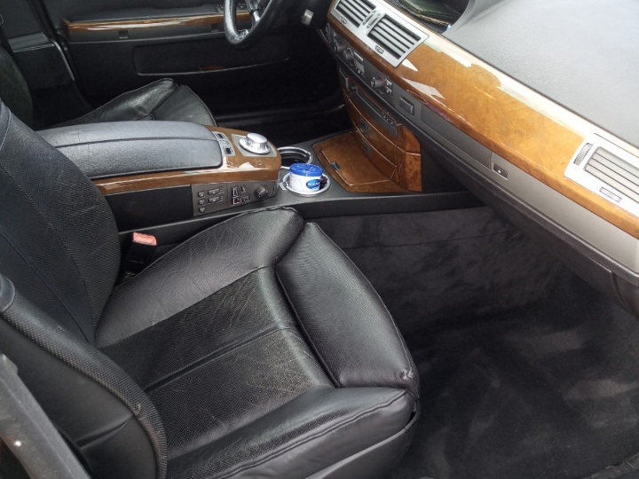 BMW 735
