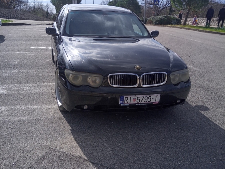BMW 735
