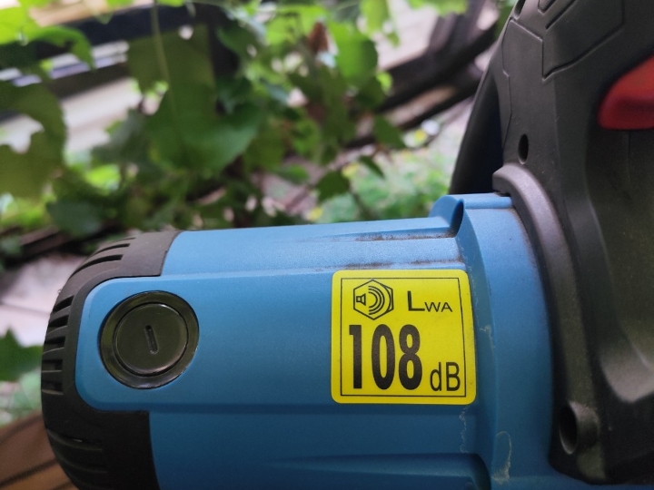 Električnu pilu za željezo Güde i kompresor Kraftronic 50l
