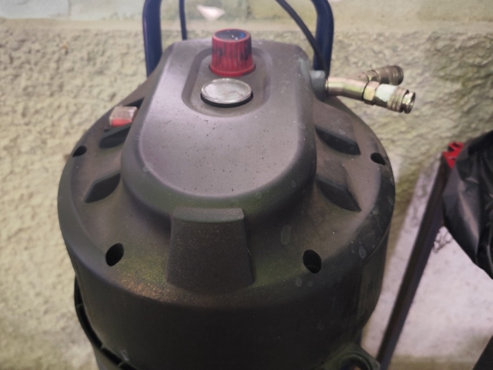 Električnu pilu za željezo Güde i kompresor Kraftronic 50l