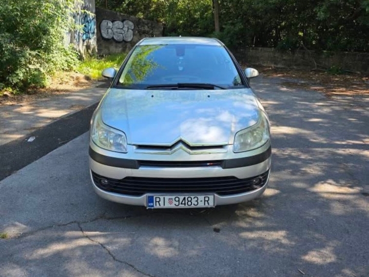 Citroen C4 Runner pack 1.6 benzin