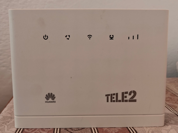 Prodajem 4g router Huawei B315