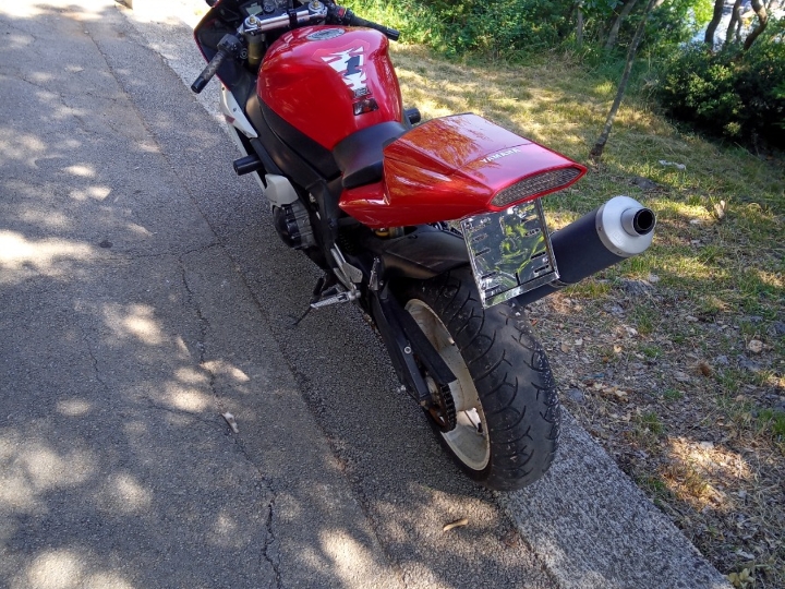 Yamaha R1 zamjena za auto/rate