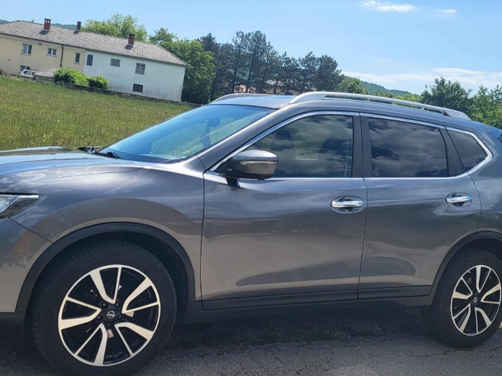 Nissan x trail