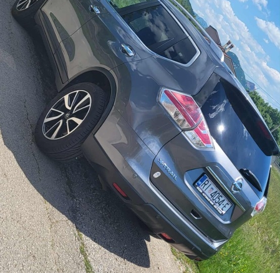 Nissan x trail
