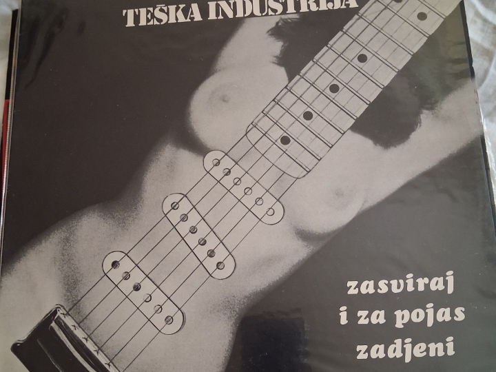 Prodajem LP grupe Teška Industrija