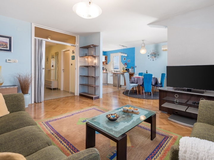 Rijeka, Primorska - Zamet, 88 m², 2004. gradnja, pet friendly