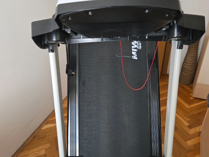 Traka za trčanje Miweba Sports HT 1000