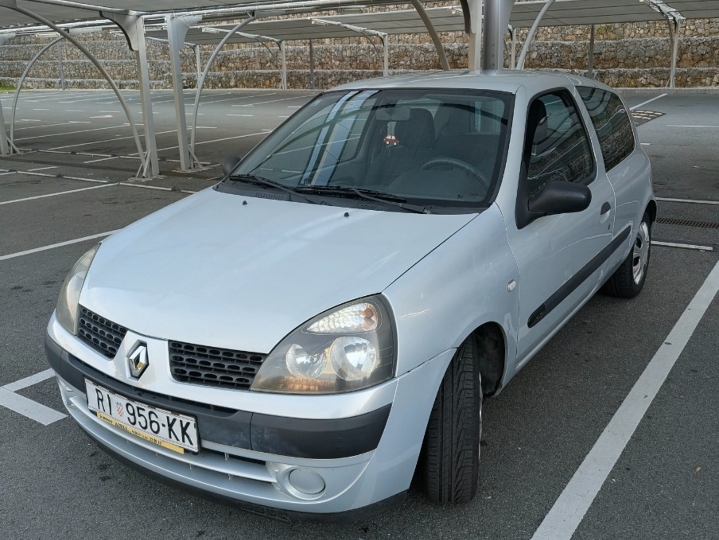 Renault Clio 2, 2003. god., 1.2 8V