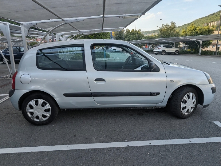 Renault Clio 2, 2003. god., 1.2 8V