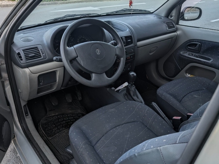 Renault Clio 2, 2003. god., 1.2 8V