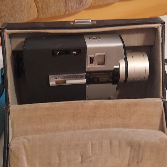 Retro Super 8 kamera Sankyo Super CM-300 + originalna torba (Vintage)