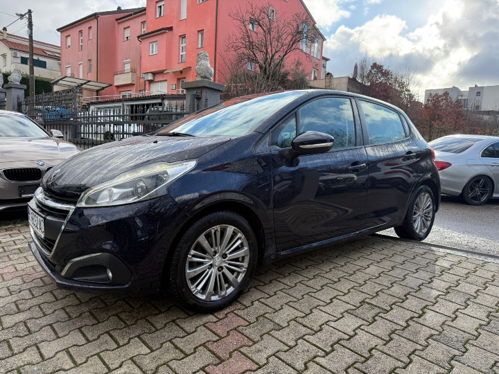 Peugeot 208 1.2 s plinom Lpg, 2017. god.