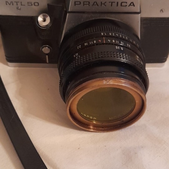 Lot Vintage Fotoaparata i Kamera – Rolleiflex, Praktica, Sankyo