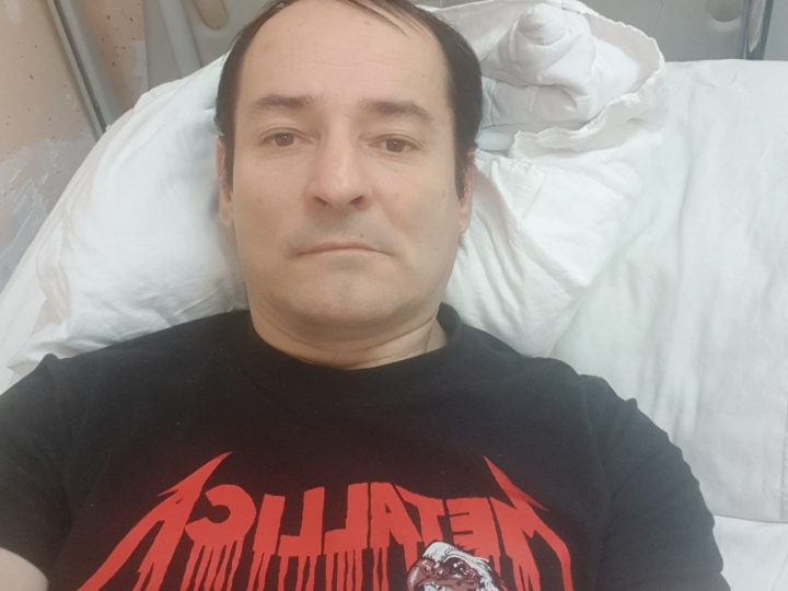 Diskretni dečko traži curu ili damu