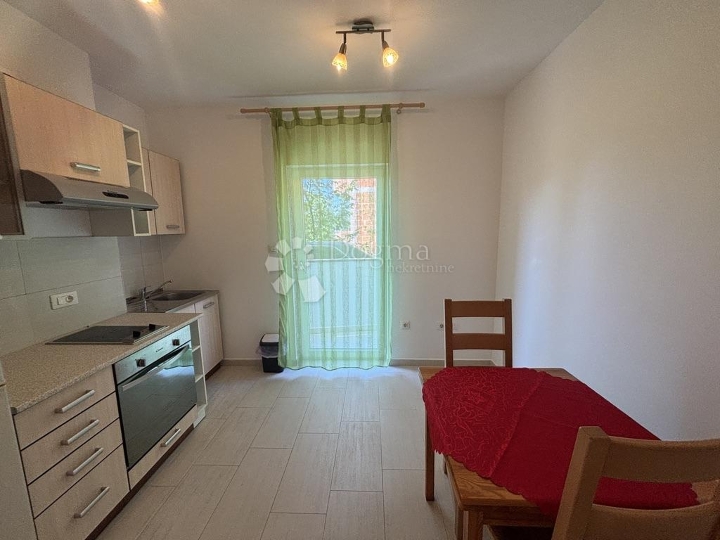 Stan u prizemlju Marčelji, 34m²