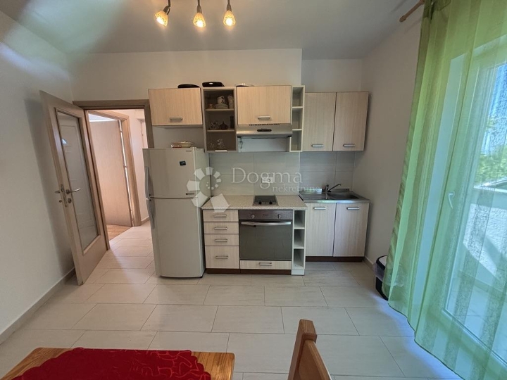 Stan u prizemlju Marčelji, 34m²