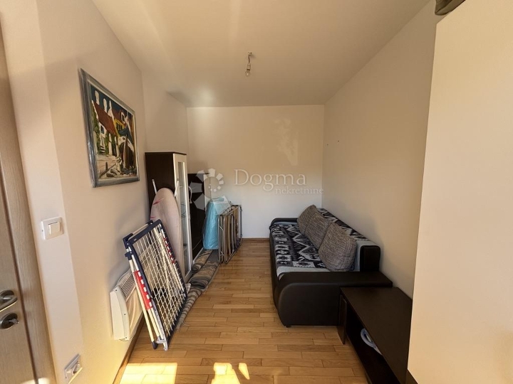 Stan u prizemlju Marčelji, 34m²