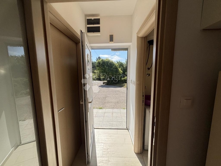 Stan u prizemlju Marčelji, 34m²