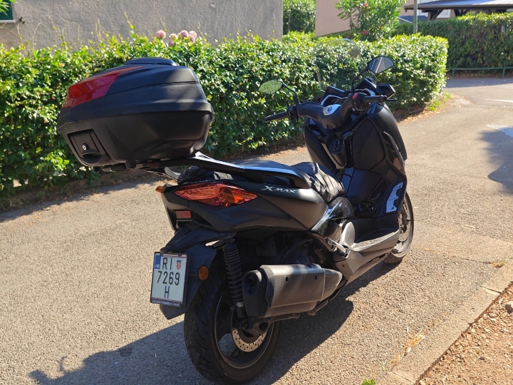 Yamaha Iron X Max