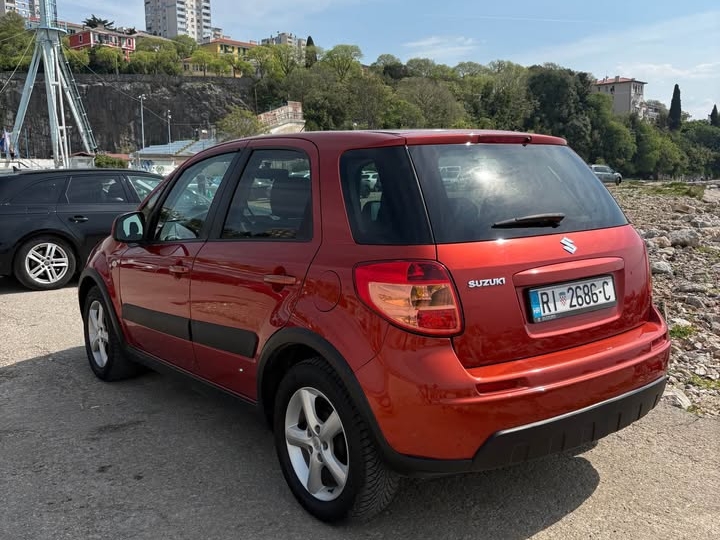Suzuki SX4 + plin!