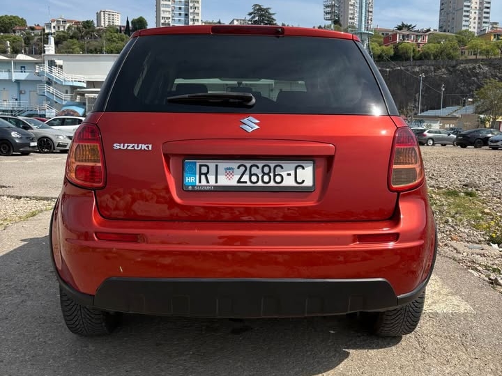 Suzuki SX4 + plin!