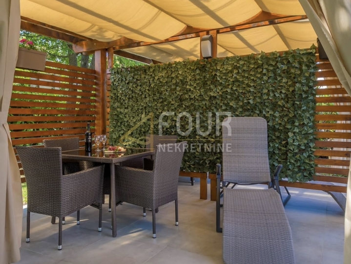 Otok Krk, Malinska, 1S+DB, okućnica 81m2 + parkirno mjesto