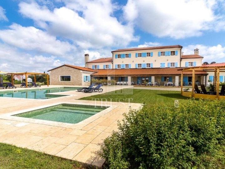 Boutique hotel s bazenom – 3 km od mora, Pula, Istra