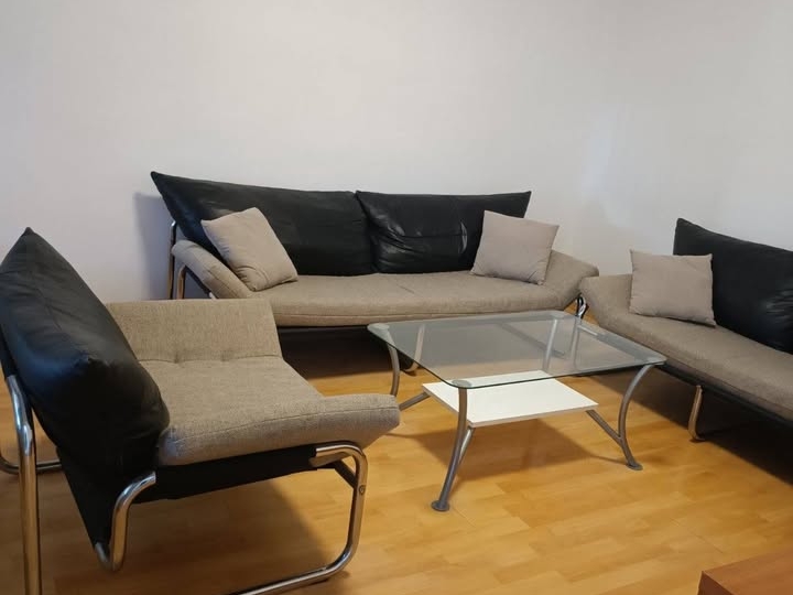 Klana, kuća i garaža