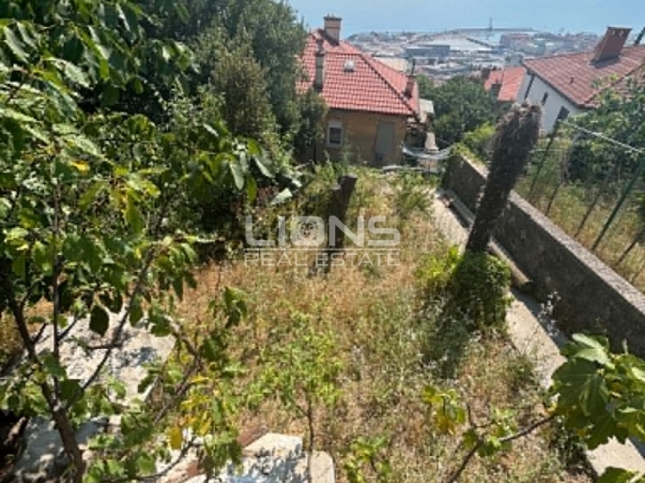 Trsat, Rijeka, 2Skl., 47 m2 + okućnica + velika terasa
