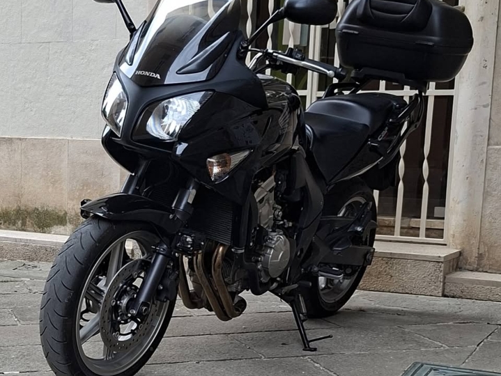 Honda CBF 600 S PC43