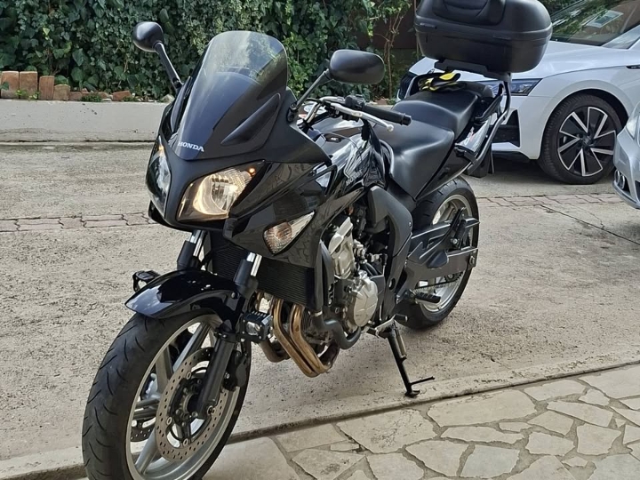 Honda CBF 600 S PC43
