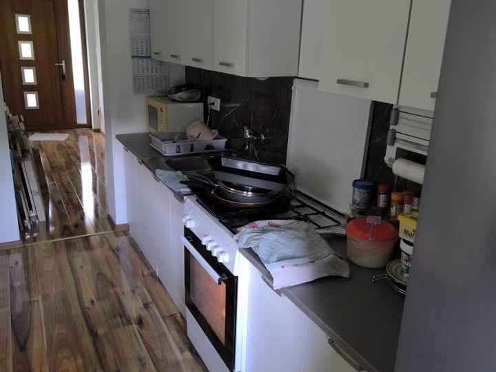 Kuća pokraj rijeke Dobre u Vrbovskom