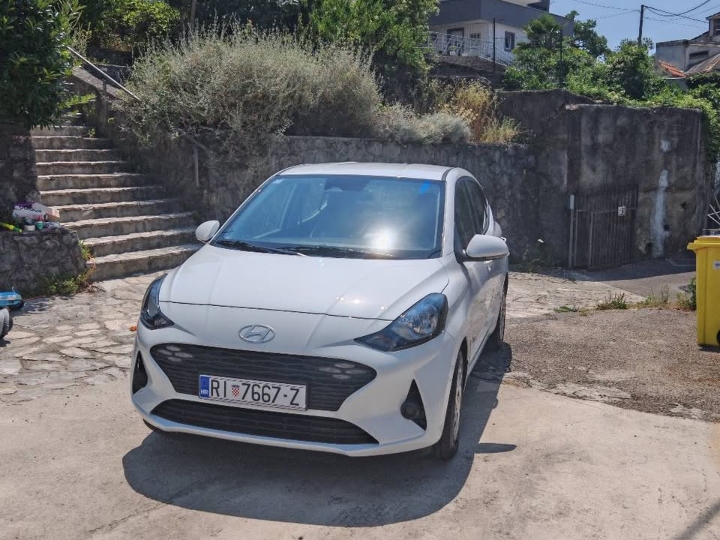 Hyundai  i10