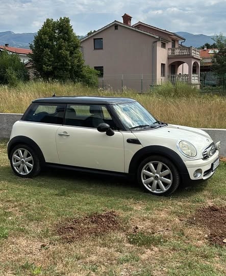 Mini Cooper 1.6