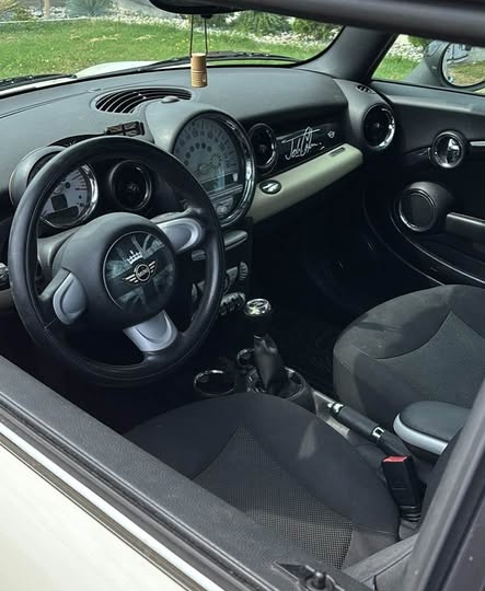 Mini Cooper 1.6