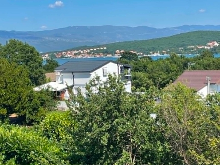 Krk, Čižići – Prilika za život uz more ili turističku investiciju