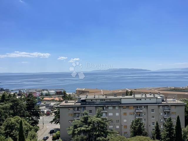 Turnić, stan 2S klasični s predivnim pogledom