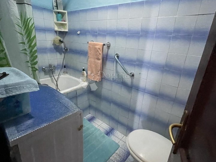 Turnić, stan 2S klasični s predivnim pogledom