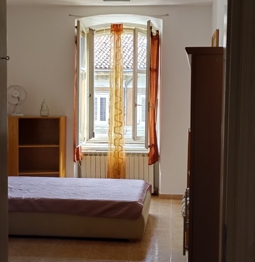 Centar, garsonijera