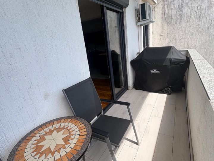 Malinka, Krk - adaptiran i namješten 3S stan, 90 m2, top lokacija