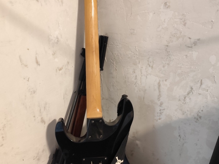 Ltd Kirk Hammer gitara