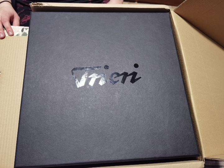 Trieri volan