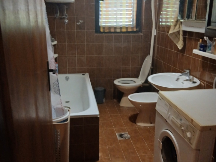 Sobe za izdavanje s domaćicom