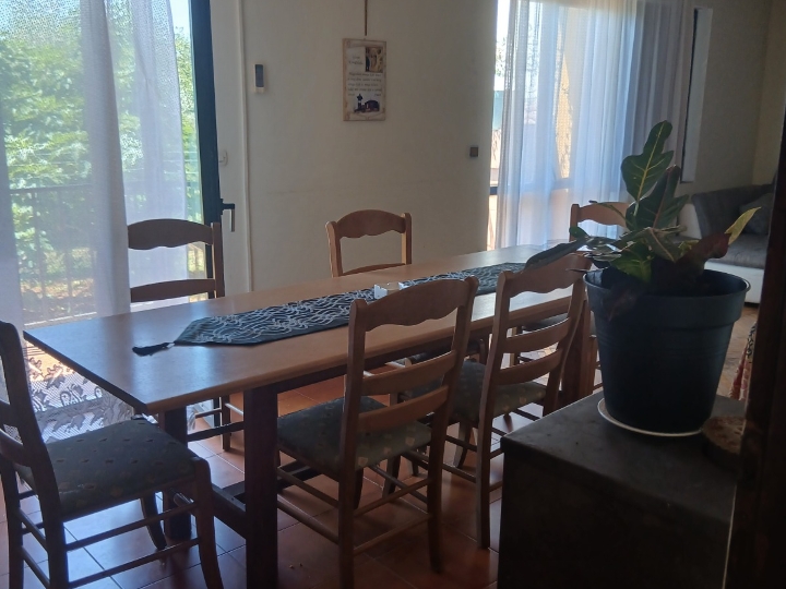 Sobe za izdavanje s domaćicom