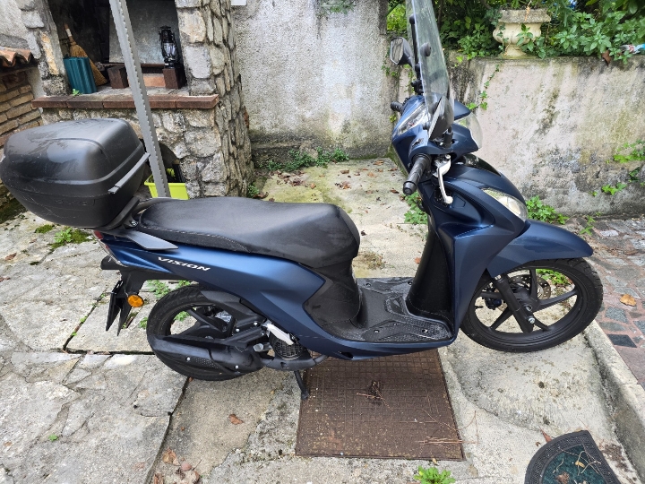 Honda Vision 110 cm3, 2024. god.