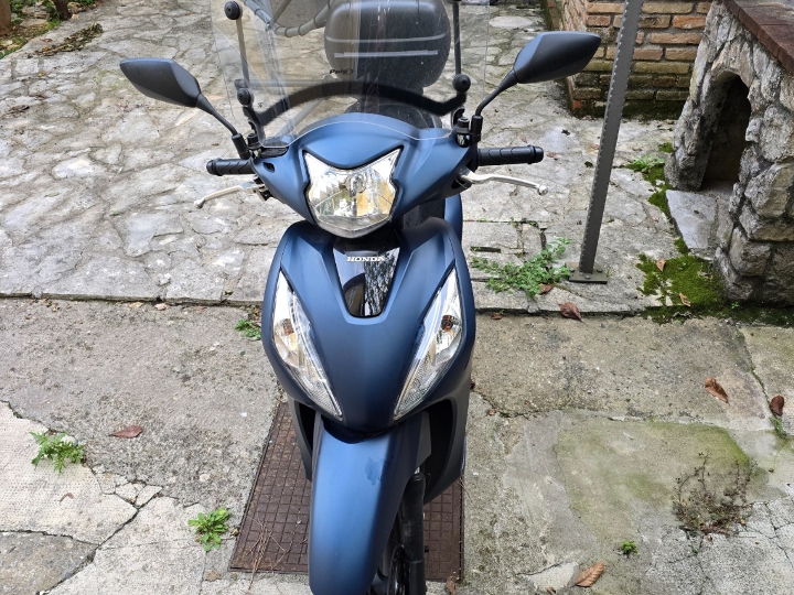 Honda Vision 110 cm3, 2024. god.