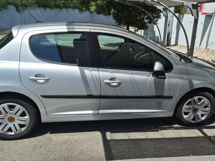 Peugeot 207 1.6 HDI, 80 kW